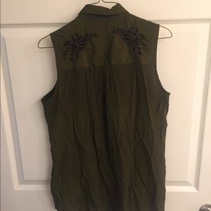 Express Sleeveless Embroidered Shirt
